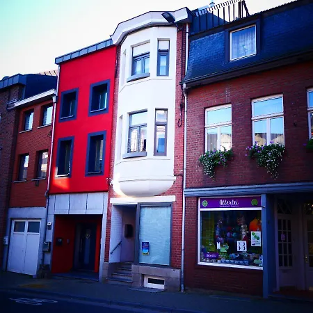 Lodge 33 Eupen 아파트 외펜
