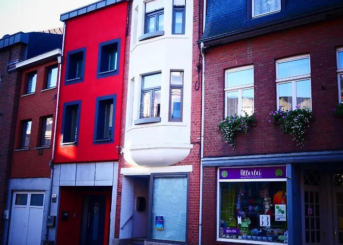 Lodge 33 Eupen 아파트 외펜